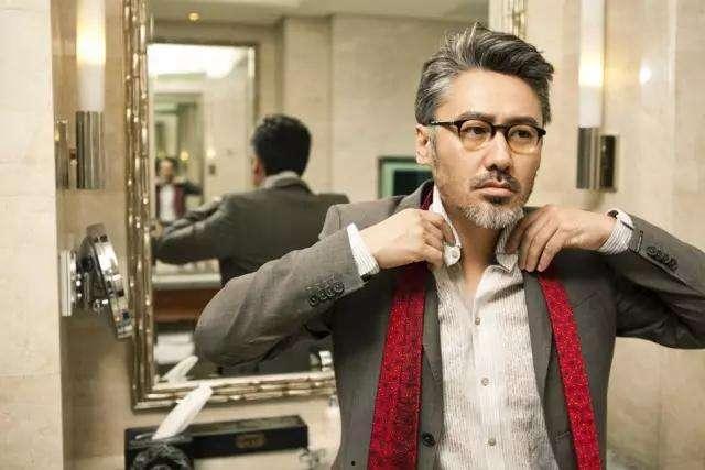 爆料明星的香港大叔视频,明星爆料背后真相揭秘 第3张 爆料明星的香港大叔视频,明星爆料背后真相揭秘 第3张