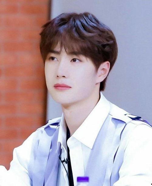 王一博微博最新爆料,揭秘神秘项目背后的故事 第2张 王一博微博最新爆料,揭秘神秘项目背后的故事 第2张